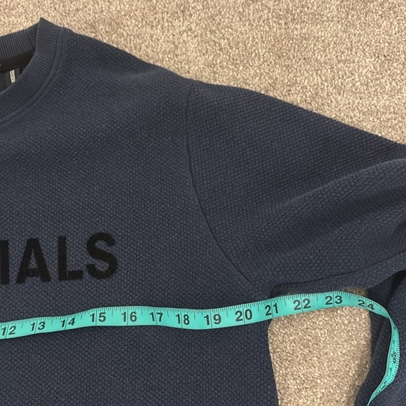 Fear of God Essentials blue ribbed Sweatshirt Sz Large - Picture 7 of 16